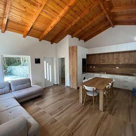 Holiday home Haxhaj Razem